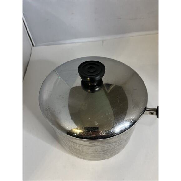 Revere Ware 3 Quart Sauce Pan Clinton IL w/ Lid Bottom Stainless - Picture 3 of 10